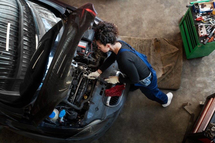 Audi RS3 Repair Garage