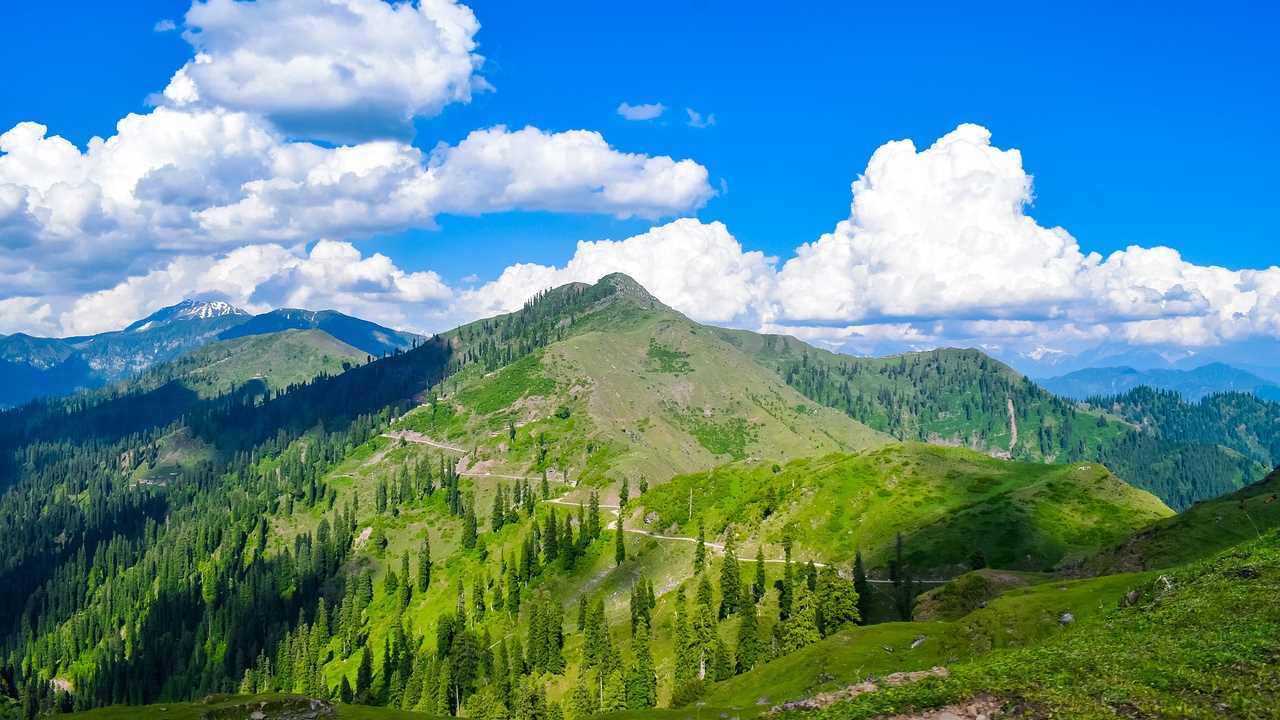 Srinagar trekking trails