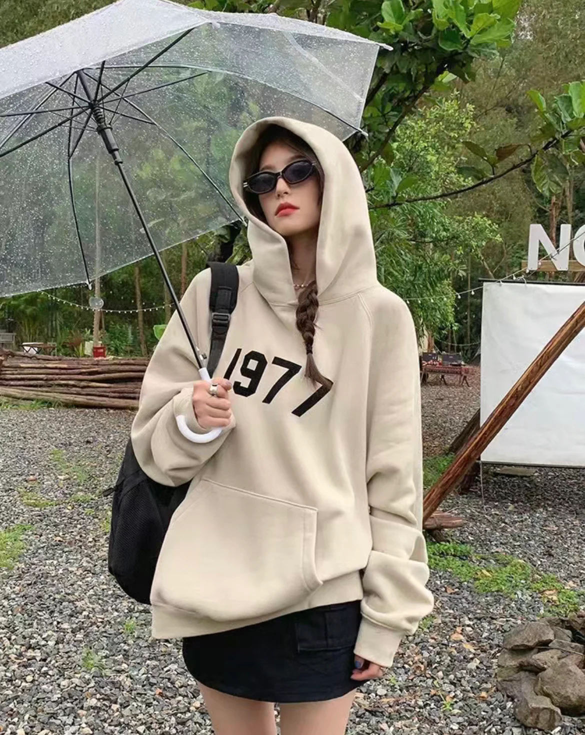 1977 essentials hoodie