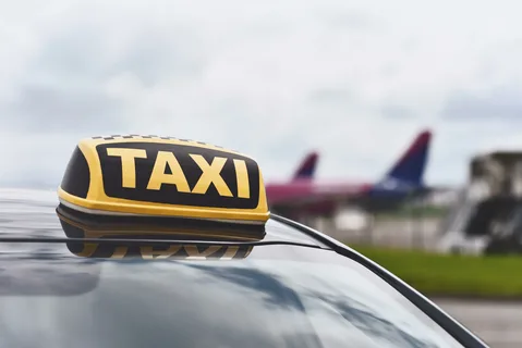 manchester airport taxi