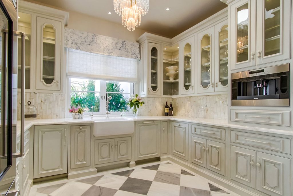 Old Cabinets to Look Modern