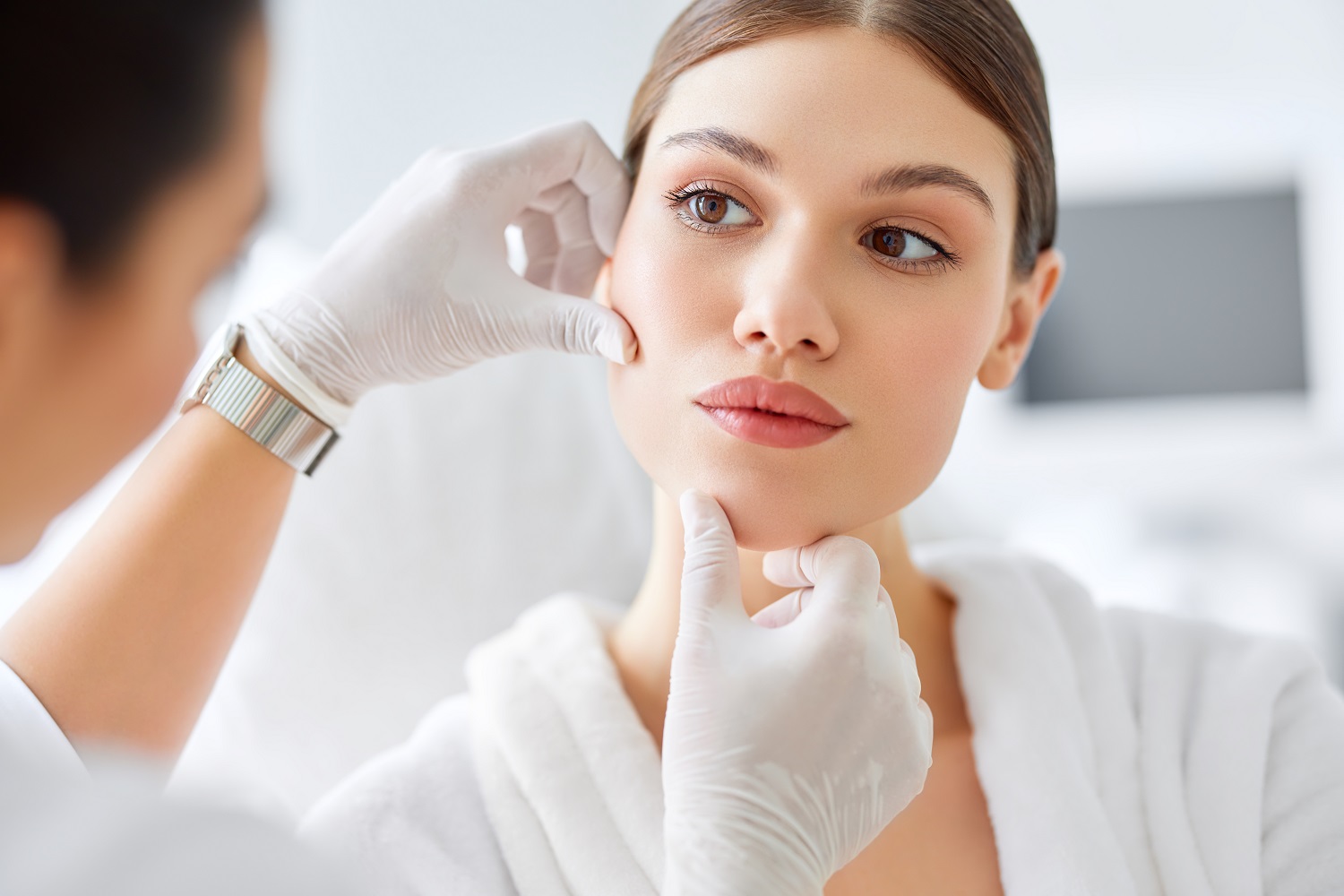 How to Choose the Right Plastic Surgeon in Abu Dhabi