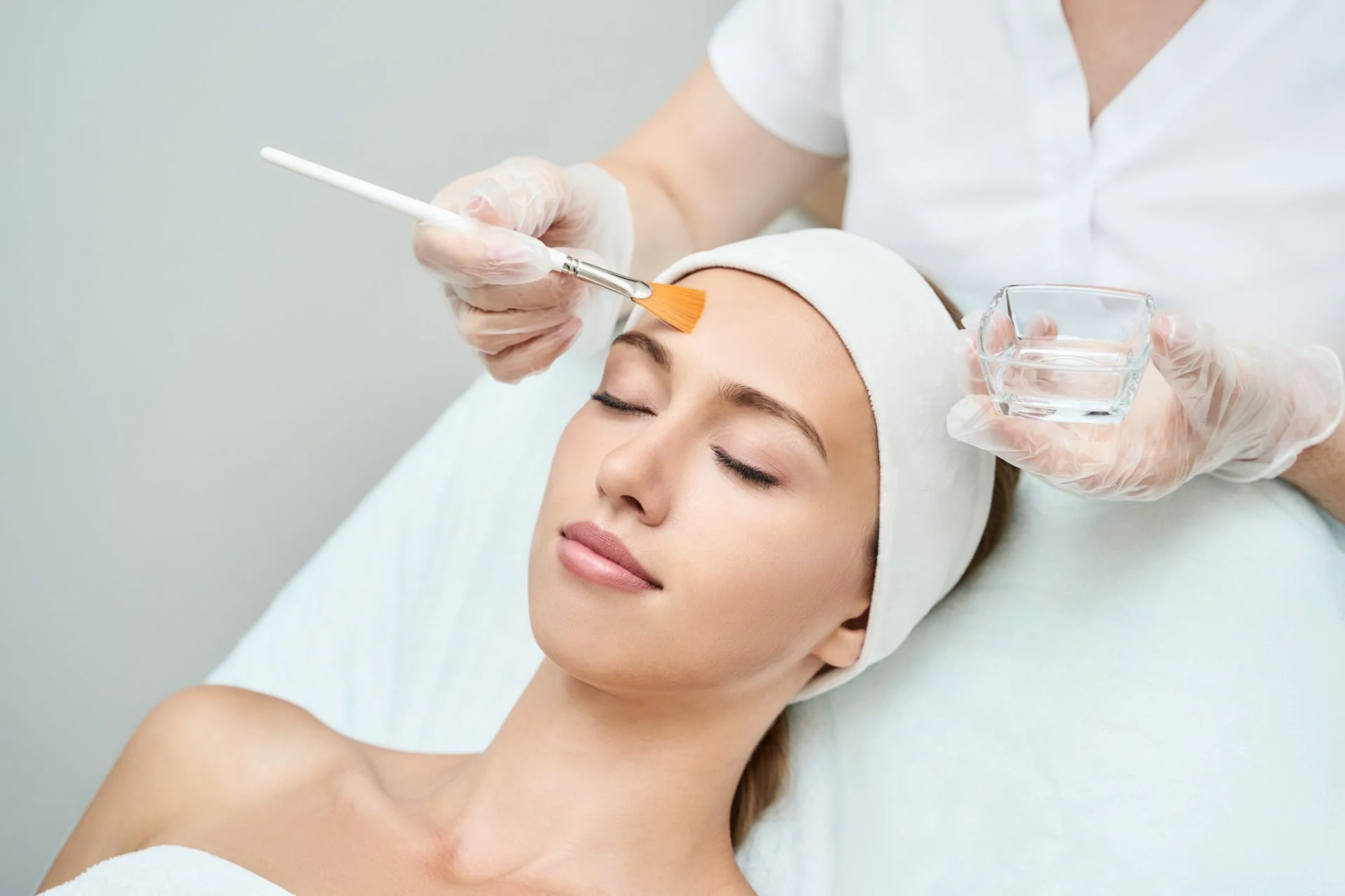 How Do Chemical Peels Improve Skin Texture and Clarity?