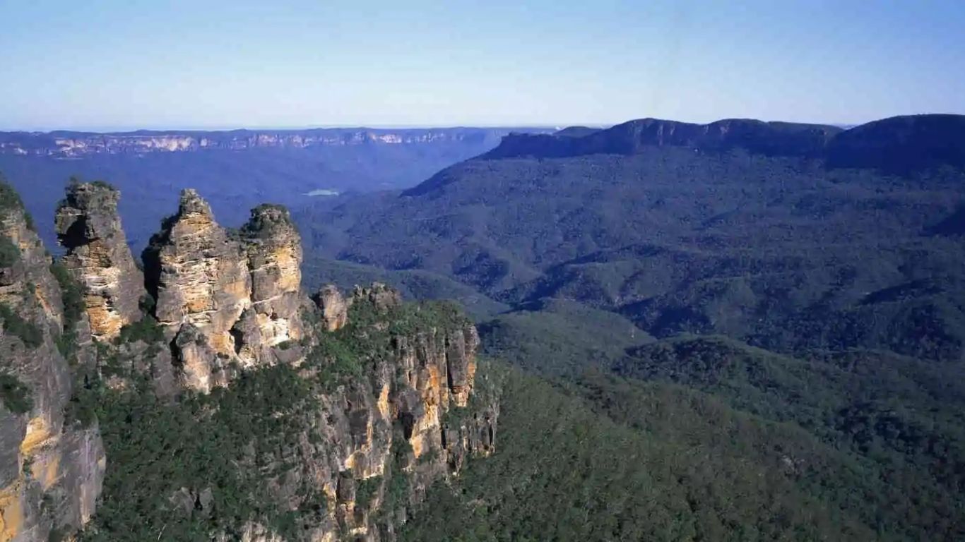 Exploring Blue Mountains Tours: A Breathtaking Journey into Nature and Culture